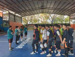 Ketua KONI Makassar Kunjungi Seleksi Akhir Tim Futsal, Targetkan Pertahankan Medali Emas Porprov