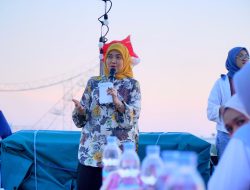 Aliyah Mustika Ilham Dukung Kampanye Budaya dan Kepemimpinan AIESEC di Atas Kapal Phinisi